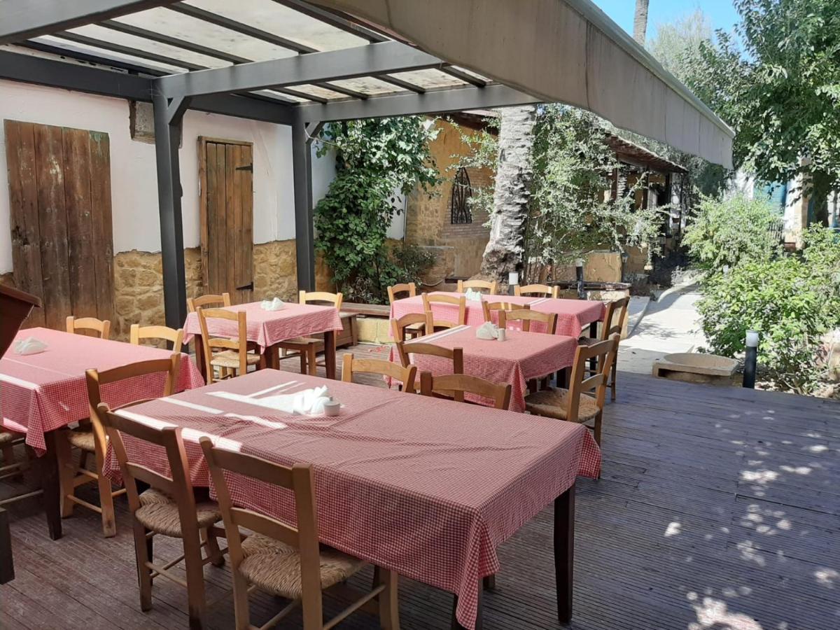 Palm Garden Guest House Nicosia Esterno foto