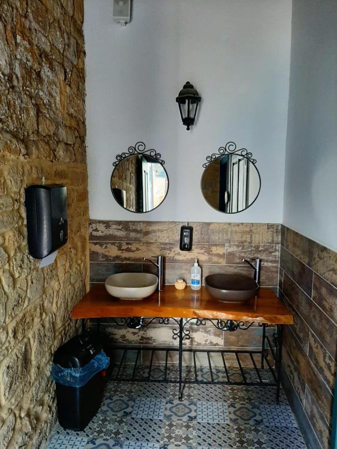 Palm Garden Guest House Nicosia Esterno foto