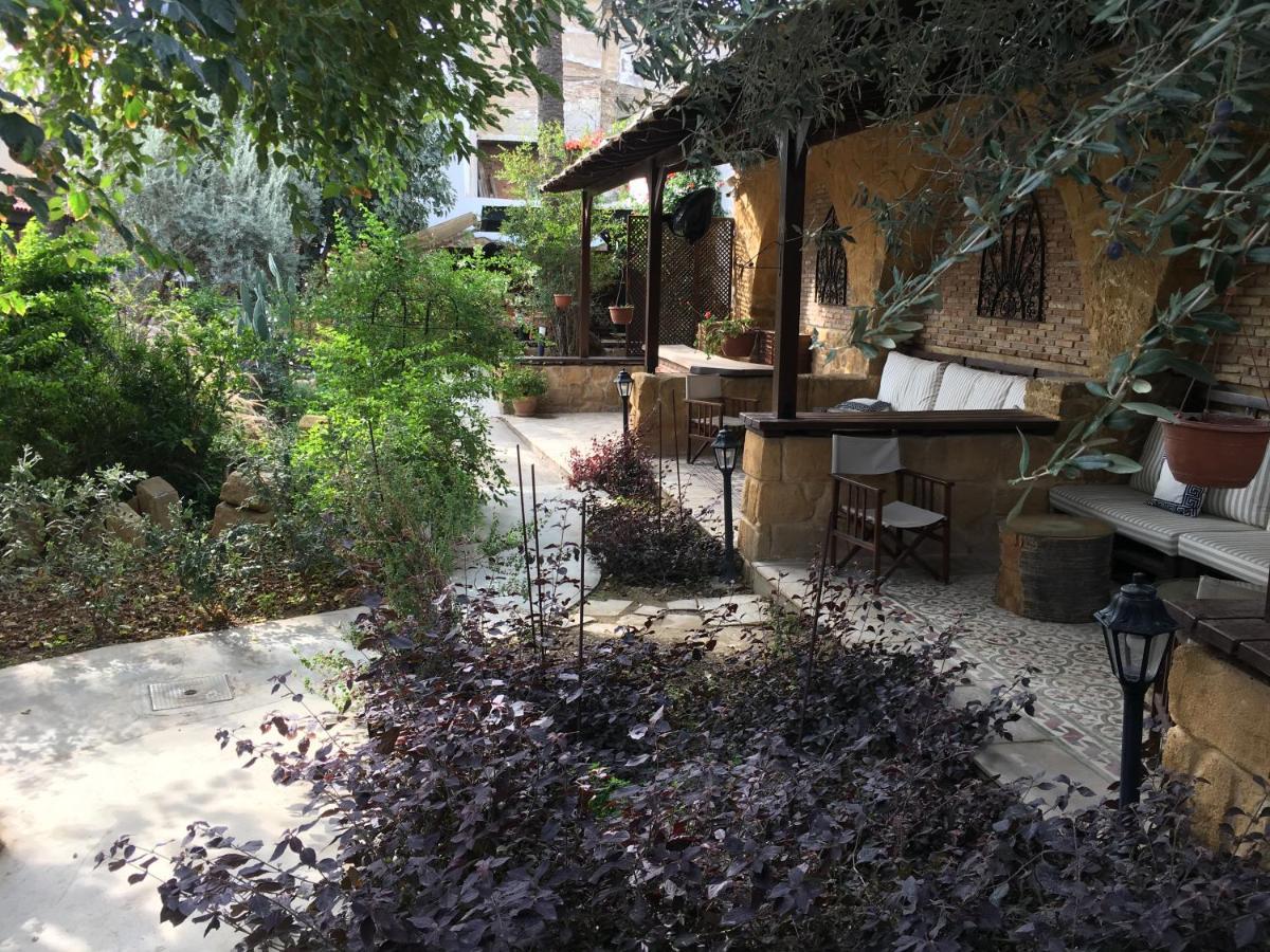 Palm Garden Guest House Nicosia Esterno foto