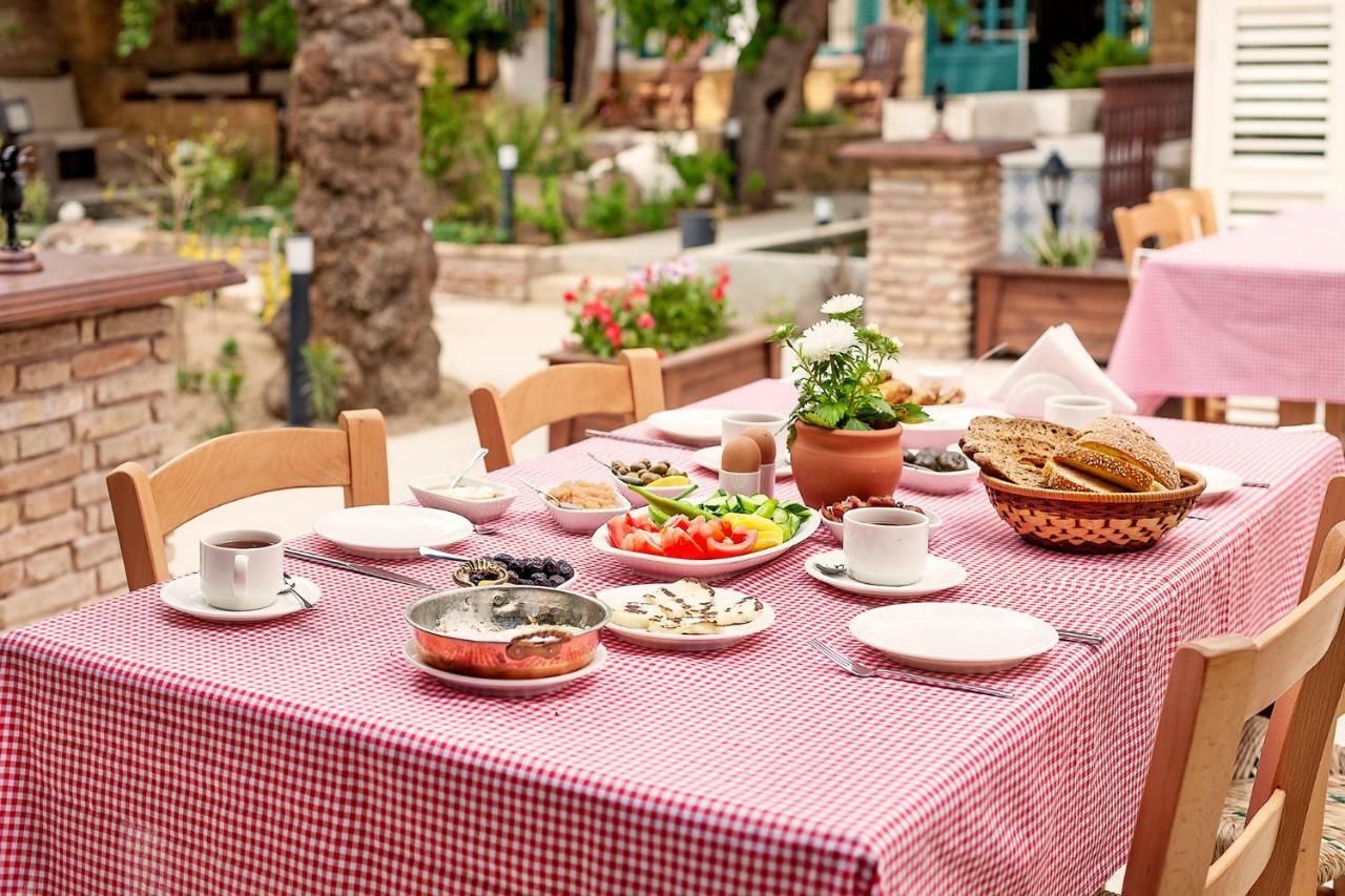 Palm Garden Guest House Nicosia Esterno foto