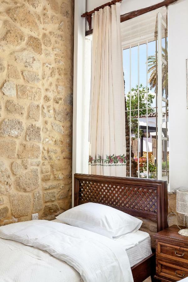 Palm Garden Guest House Nicosia Esterno foto