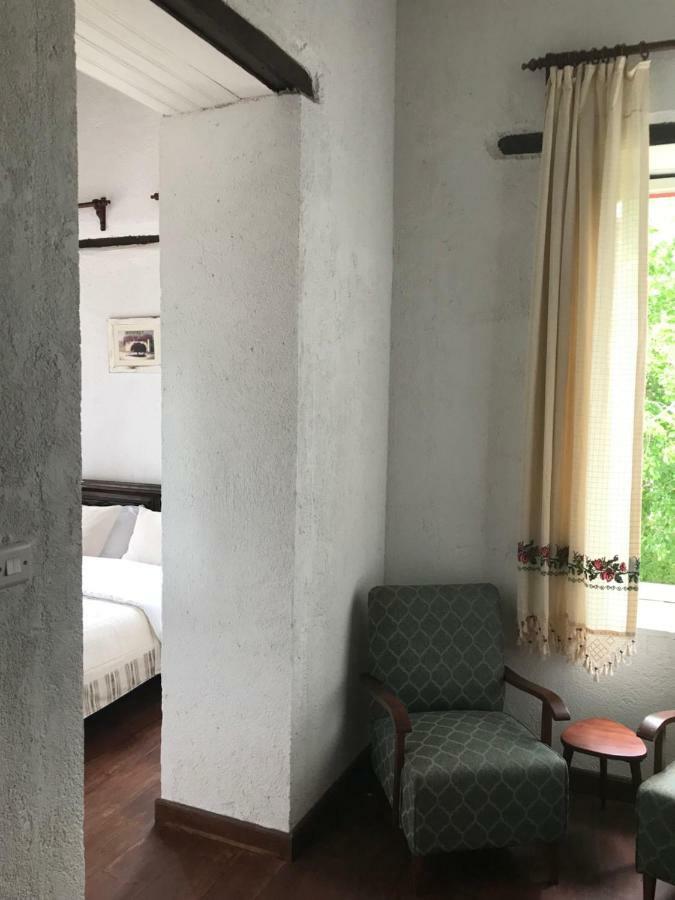 Palm Garden Guest House Nicosia Esterno foto