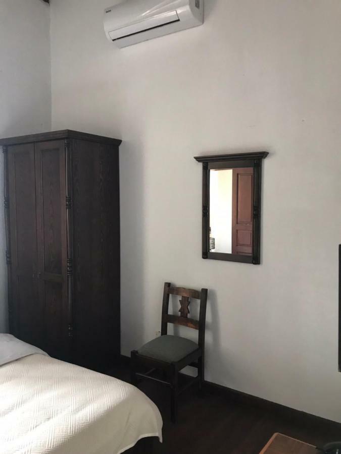 Palm Garden Guest House Nicosia Esterno foto